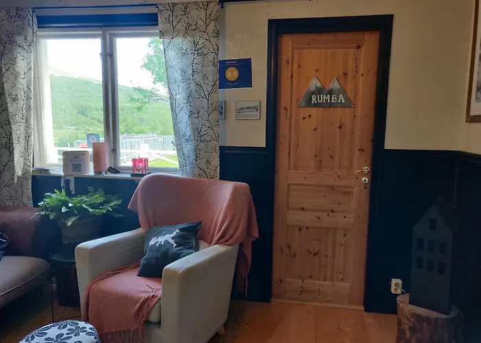 Husky Lodge Hostel